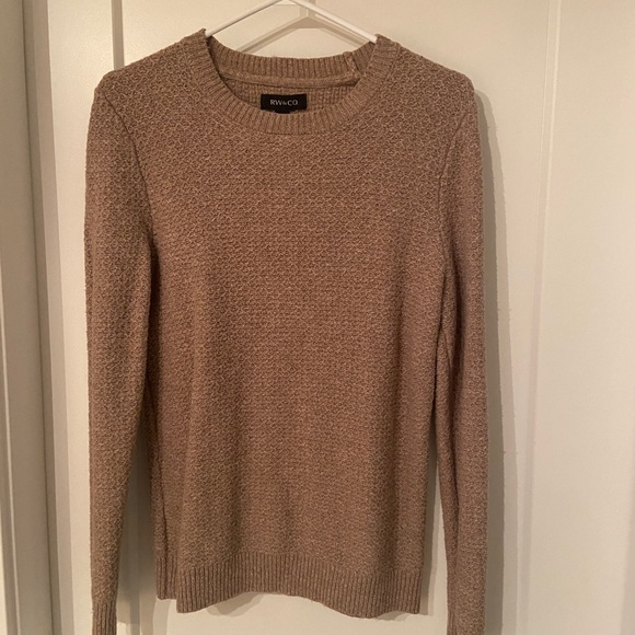 RW&co. Sweater - Picture 3 of 3